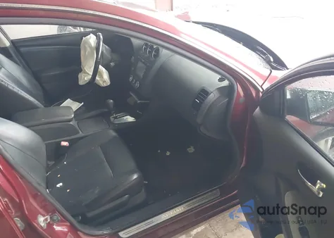 2011 Nissan Altima 2.5 S z USA, uszkodzony, nr VIN 1N4AL2AP2BN489189